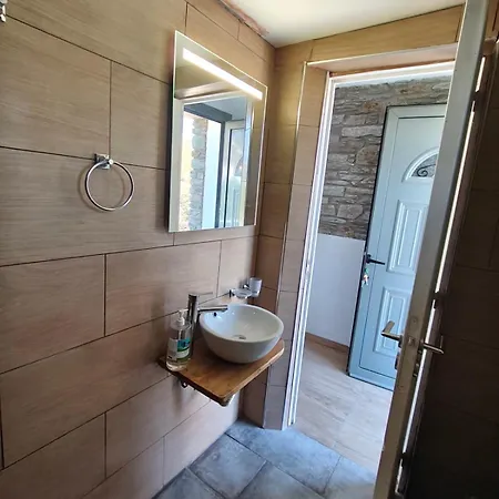 Stonerooms شقة Ándros